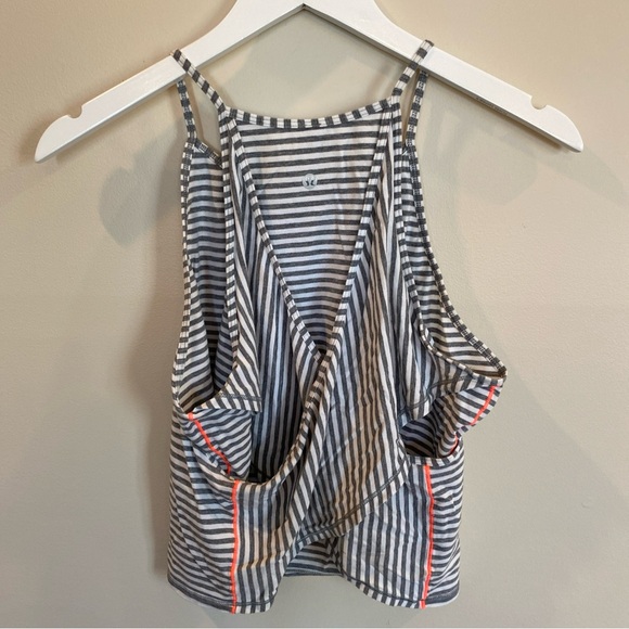 Lululemon Vita Loca Tank Top size 8 Striped - Picture 3 of 4